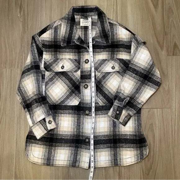 Ashley By 26 International Black and Cream Plaid Shirt Jacket-Shacket - Picture 6 of 8